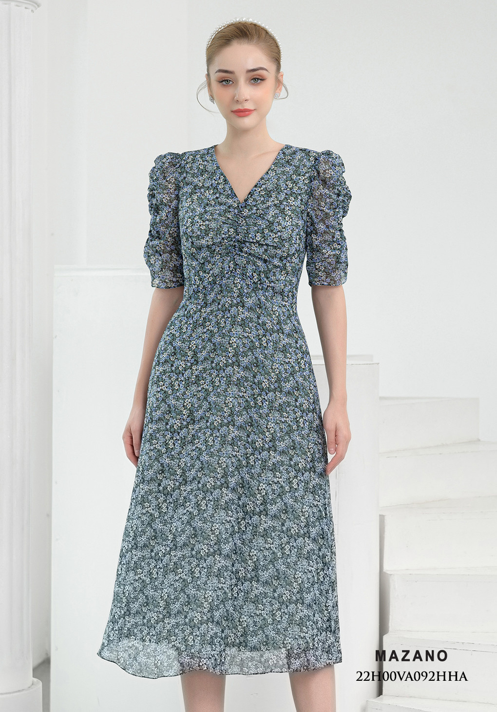 Đầm xanh họa tiết tay bồng eo cao chân rủ_thumbnail_4