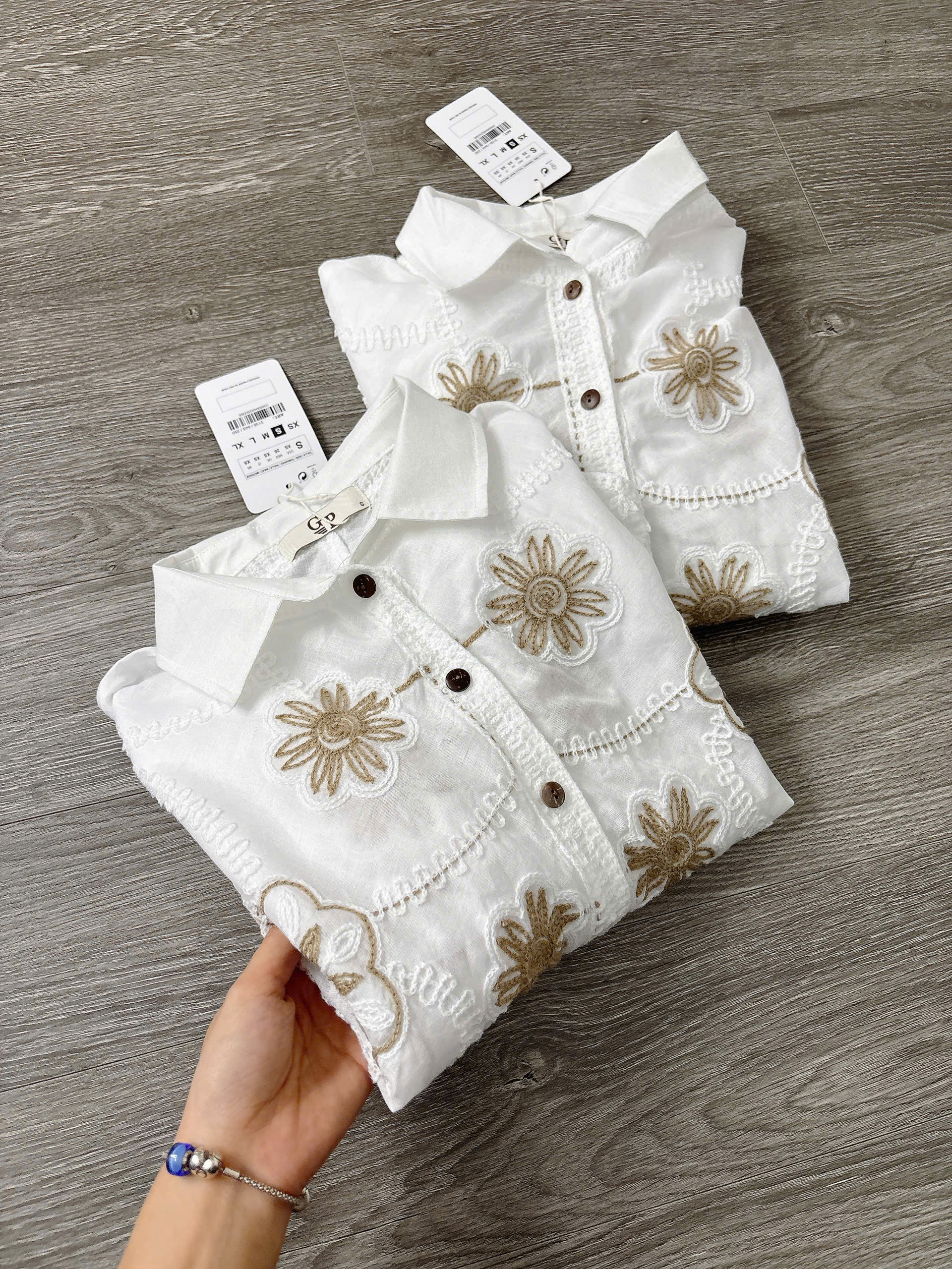 H73 ÁO SOMI TRẮNG THÊU HOA_thumbnail_10