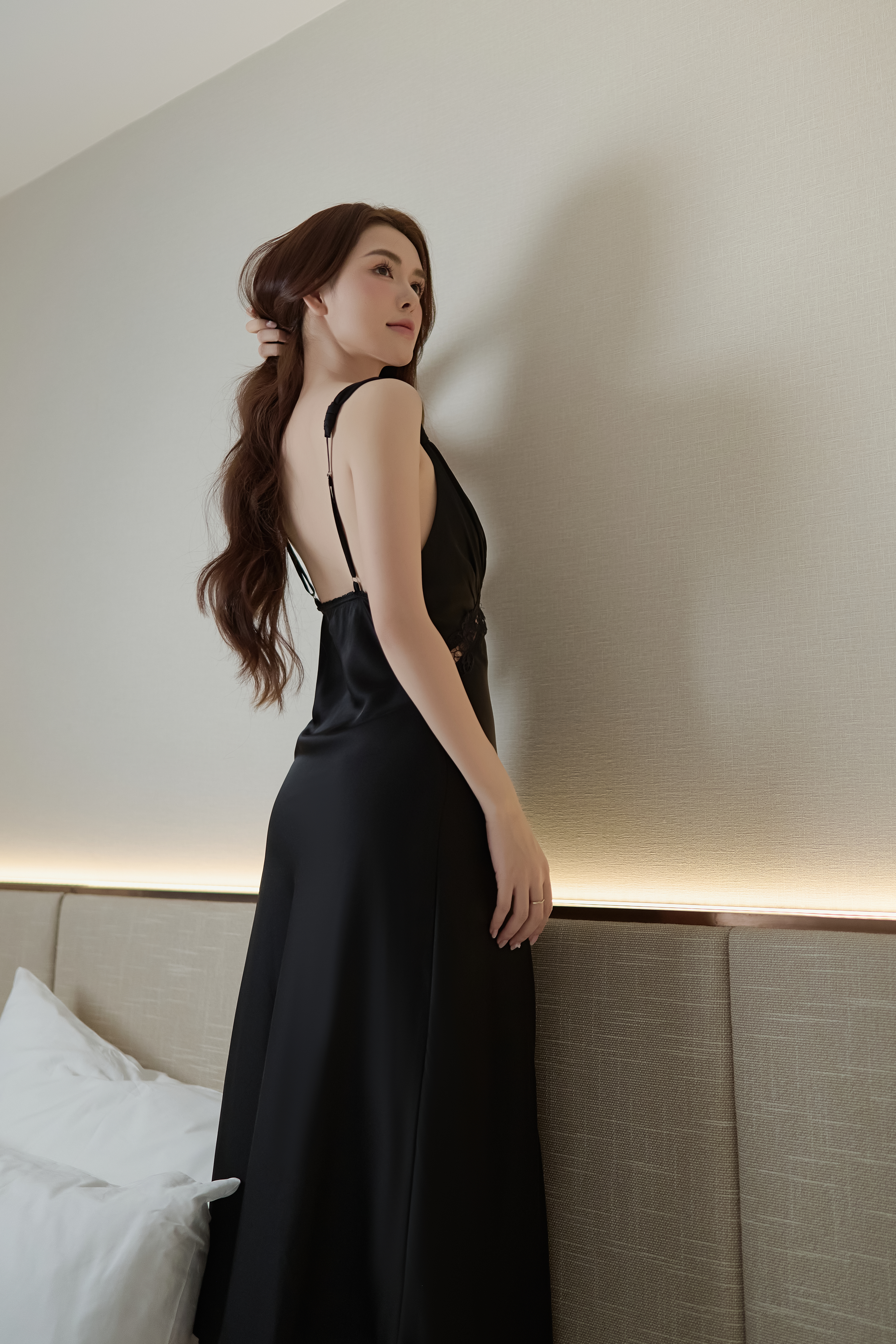 Váy lụa 2 dây chiết eo V46_thumbnail_4