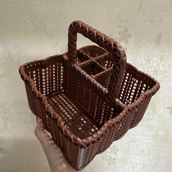 Giỏ nhựa - đựng đồ - xách tay - màu nâu_thumbnail_0