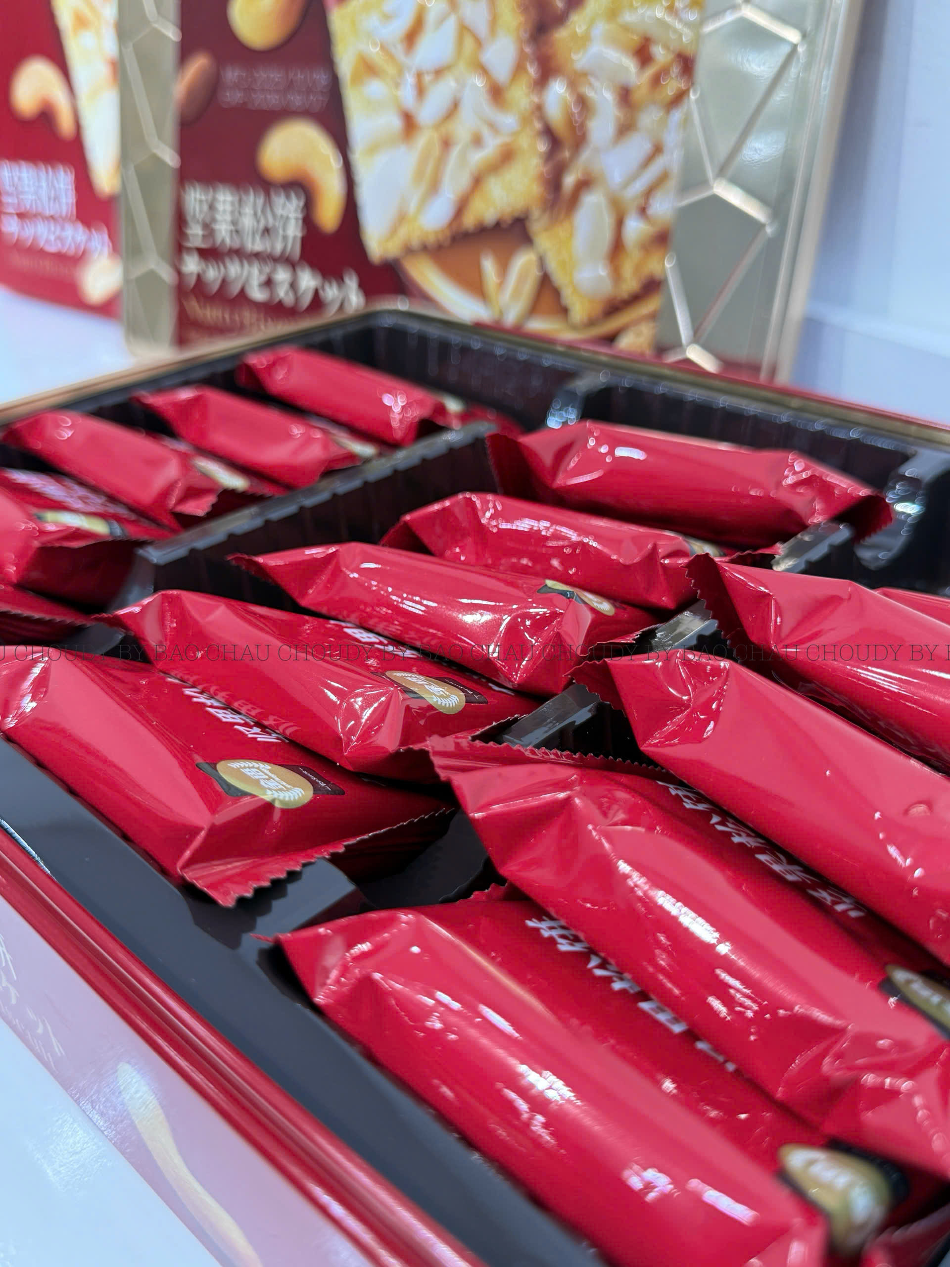 B65 BÁNH QUY HẠT NGŨ CỐC HỘP THIẾC_thumbnail_2