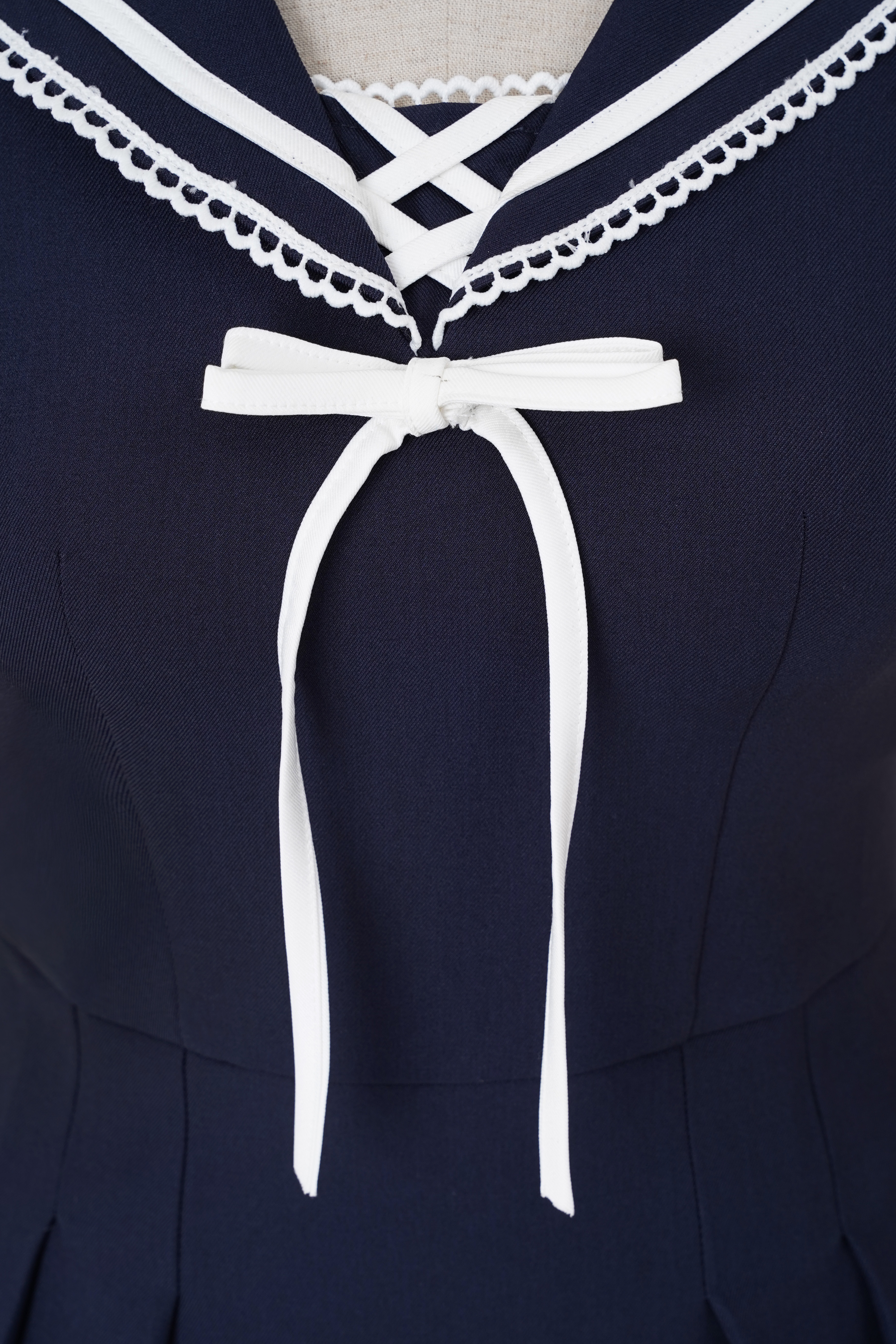 Đầm Xòe Đính Nơ Viền Trắng TT_thumbnail_3