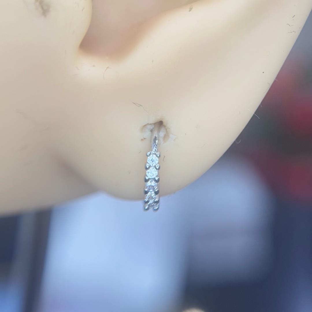 Vòng bẻ 5 kim cương nhỏ._thumbnail_2