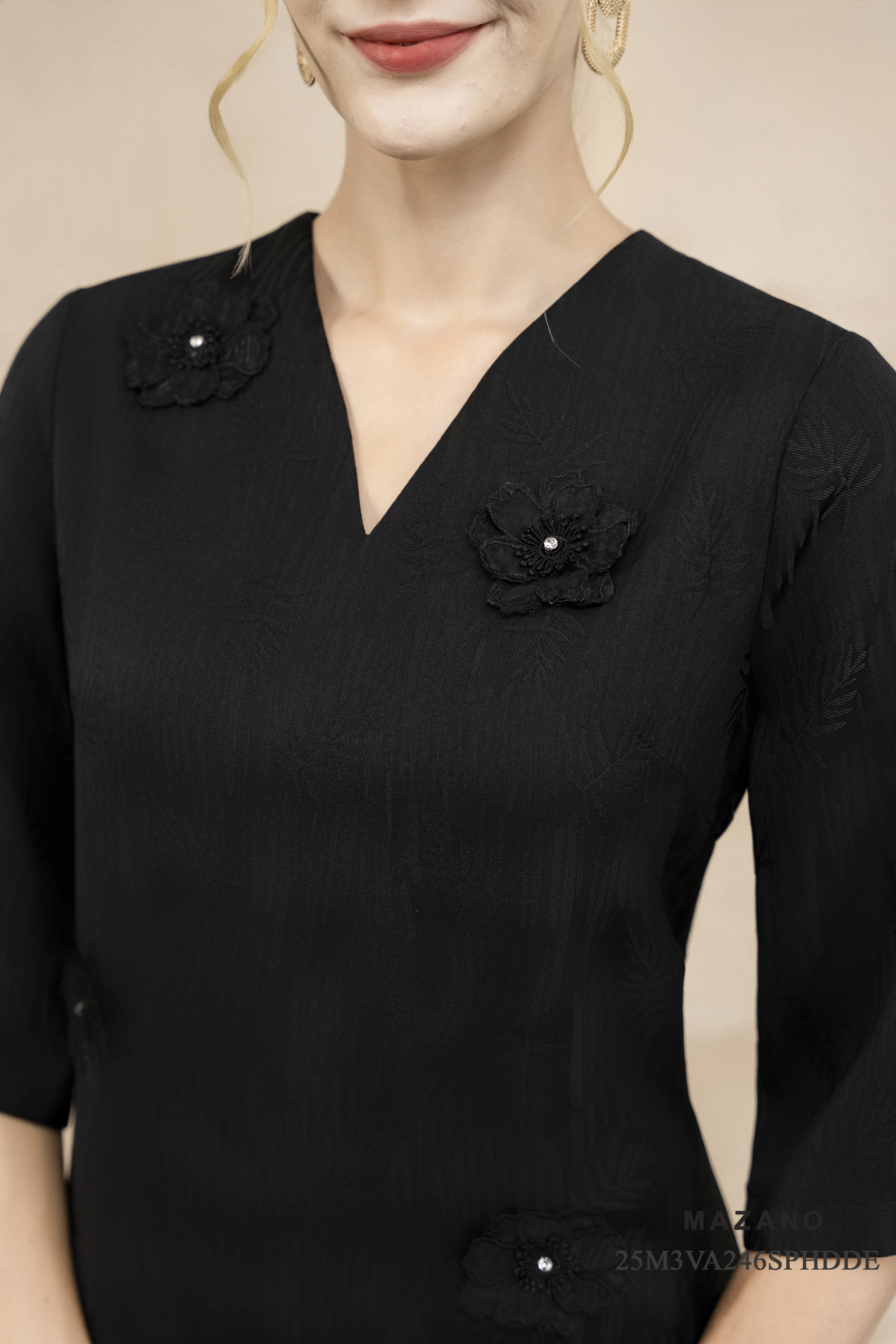 Váy Đầm Suông Vải gấm vân chìm Thêu đính trang trí hoa 3D Tay lỡ Dài qua bắp chân_thumbnail_3