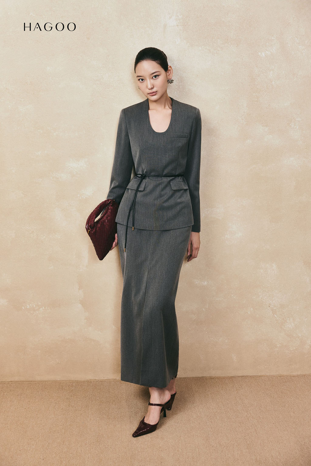 Phối cùng Áo suông dài tay cổ U nắp túi Hagoo