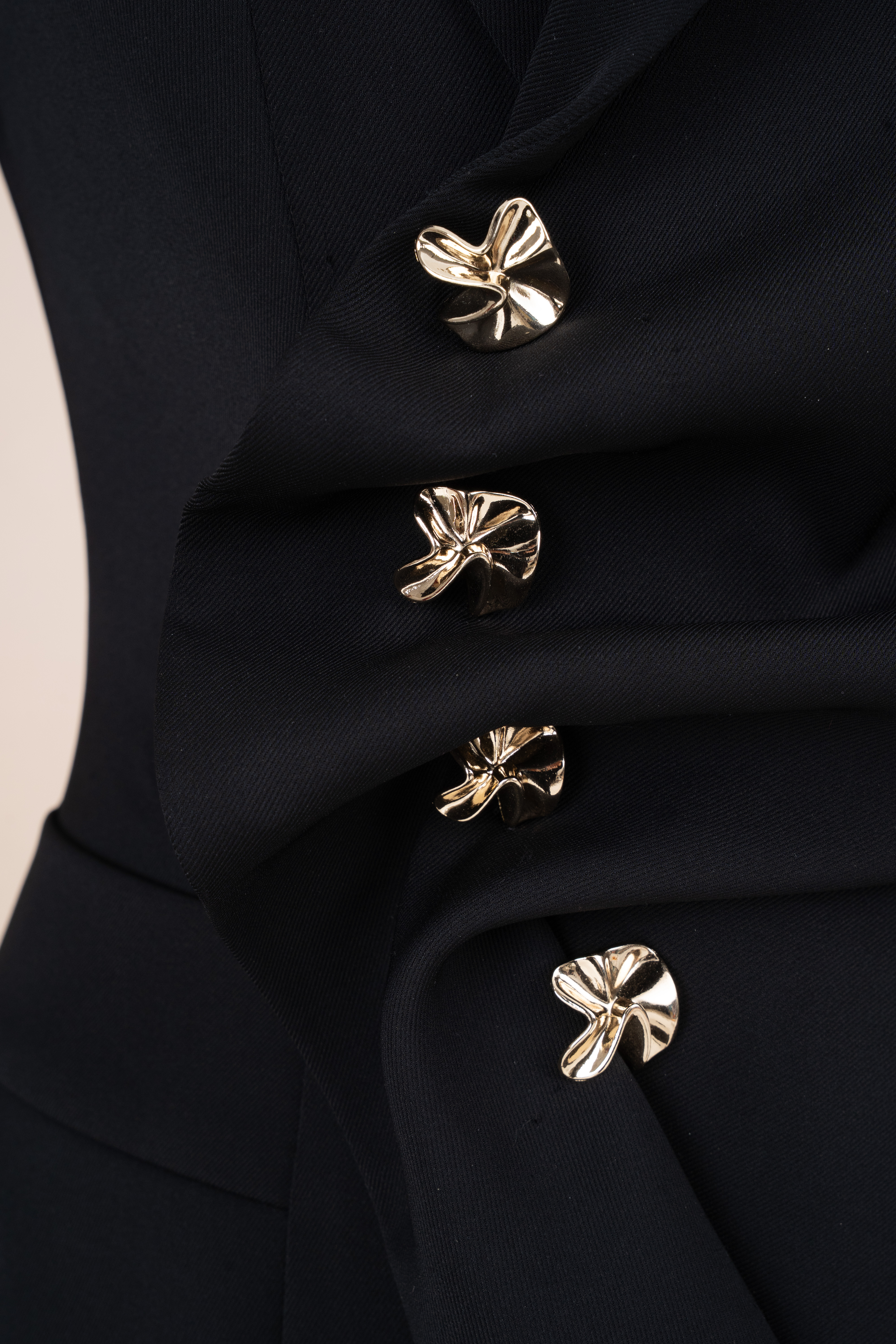 Đầm Chữ A Cổ Vest Cúc Eo_thumbnail_3