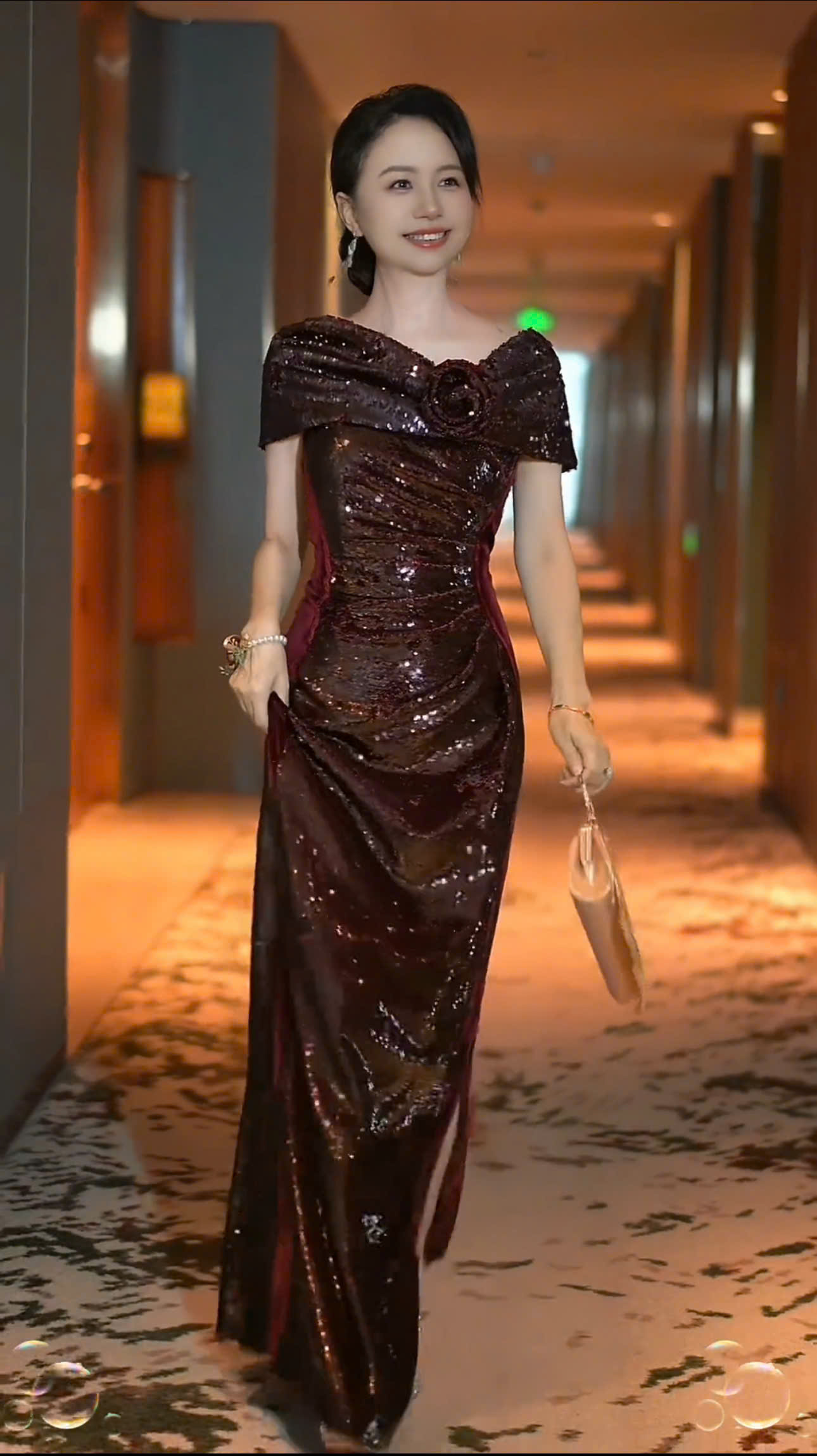 Đầm dự tiệc dạ hội kim sa bẹt vai nơ cao cấp