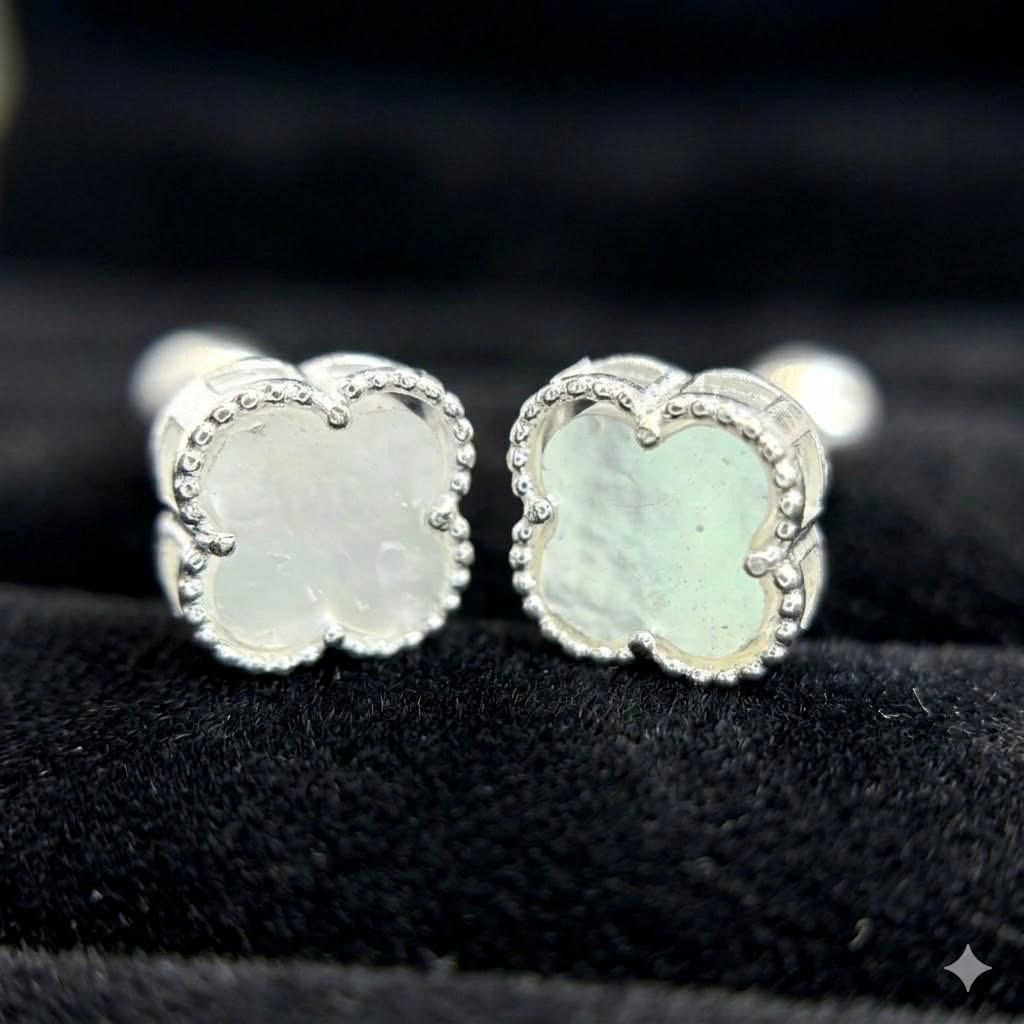 Khuyên kiểu bạc xi kim 4 lá trắng chốt bi