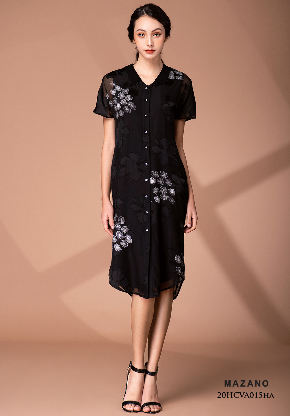 Đầm đen giả sơ mi họa tiết_thumbnail_1