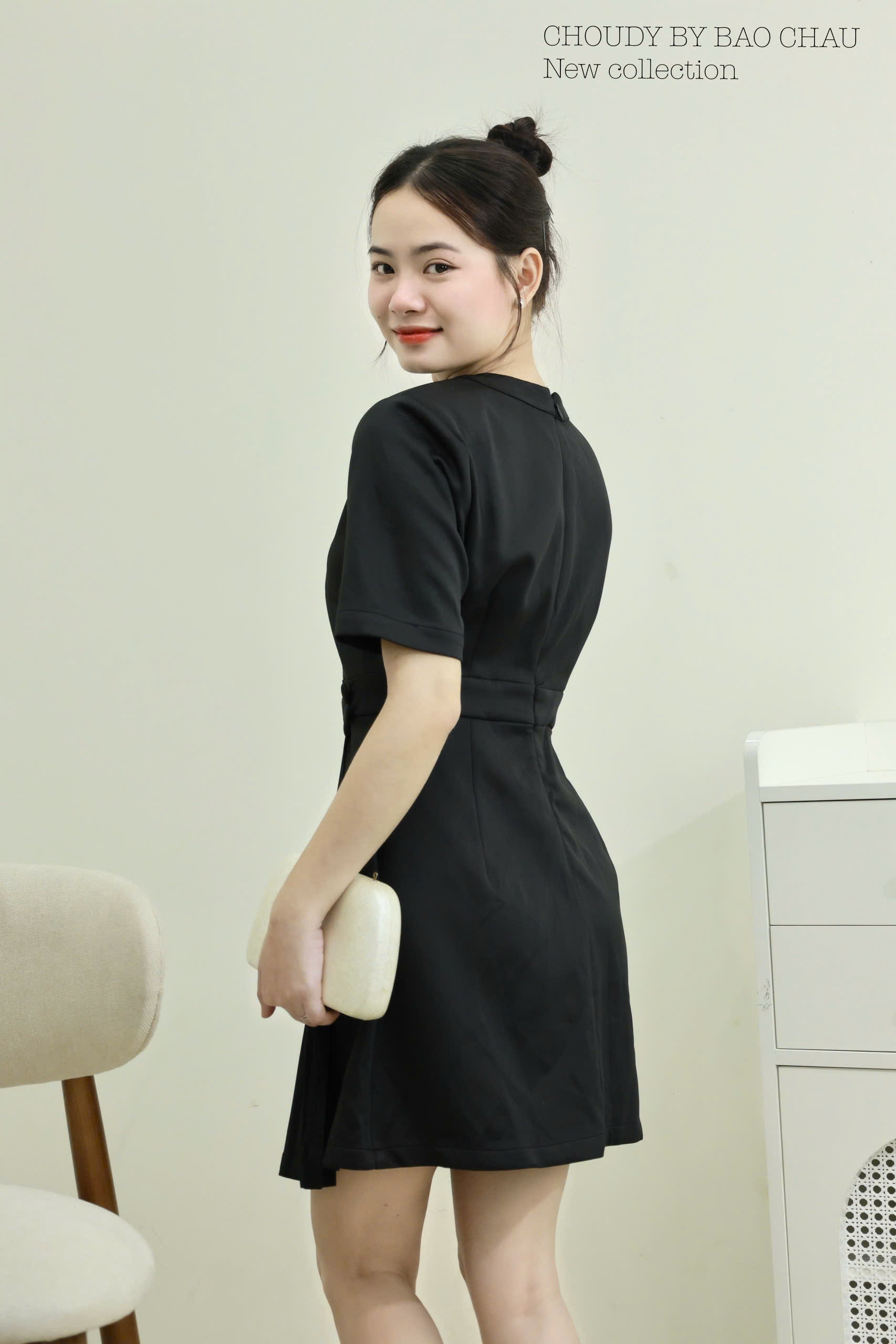 SALE D128 ĐẦM ĐEN XẾP LY_thumbnail_6