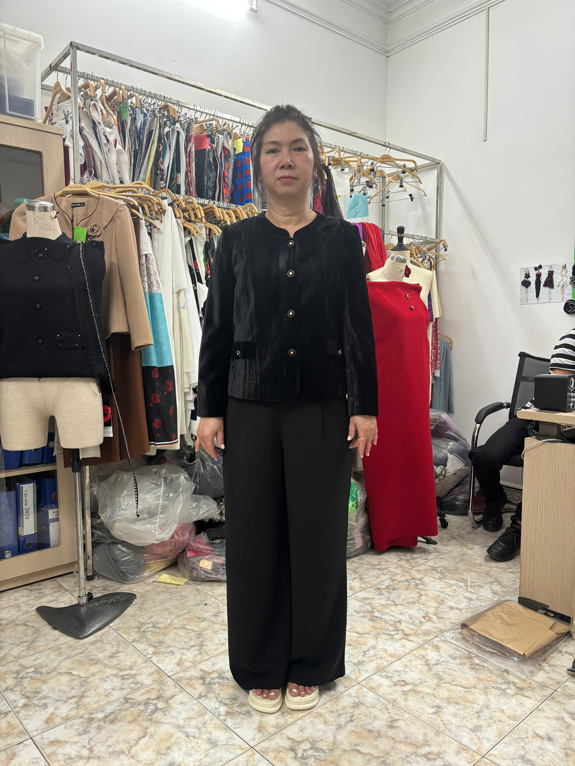 Áo khoác ngắn Suông Vải nhung gân Cổ tàu cách điệu Dài dưới eo