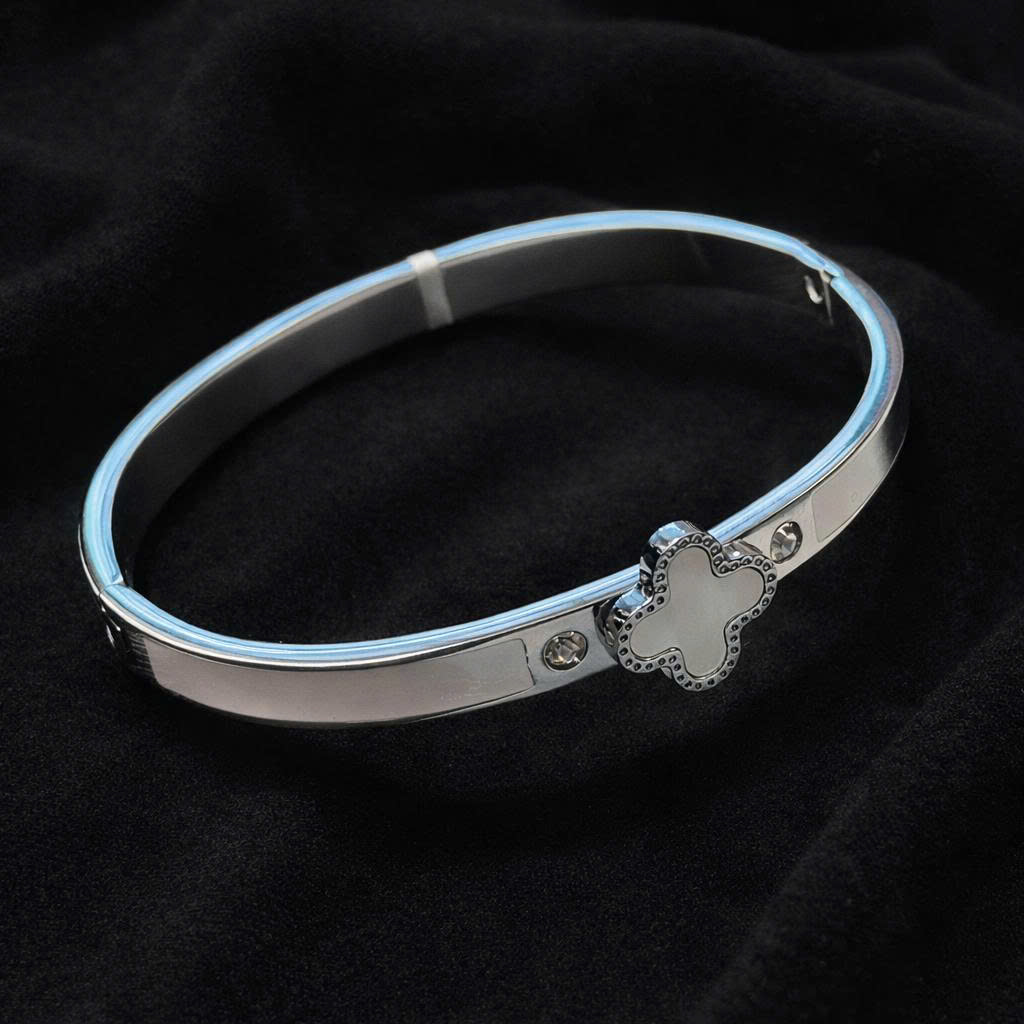 Vòng tay cuff vancleef trắng_thumbnail_1