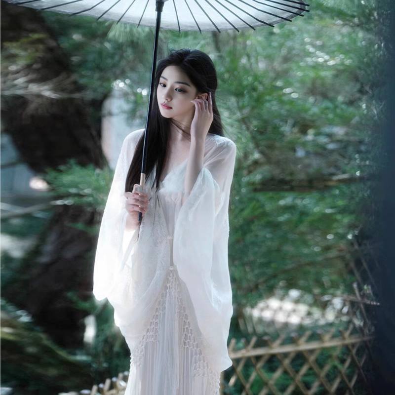 Váy Lụa Trắng Thanh Lịch_thumbnail_2