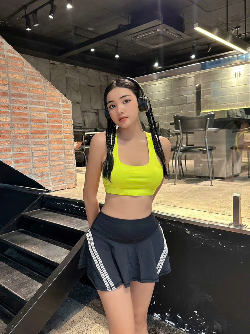 Váy Ngắn Thể Thao Dáng Tennis Phối Viền_thumbnail_5