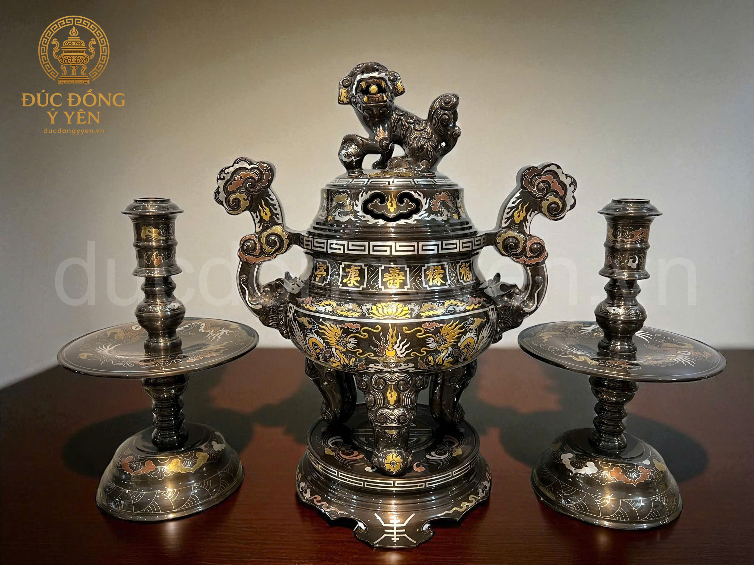 Bộ đỉnh thờ tam sự khảm ngũ sắc cao 50cm  đúc đồng đỏ 