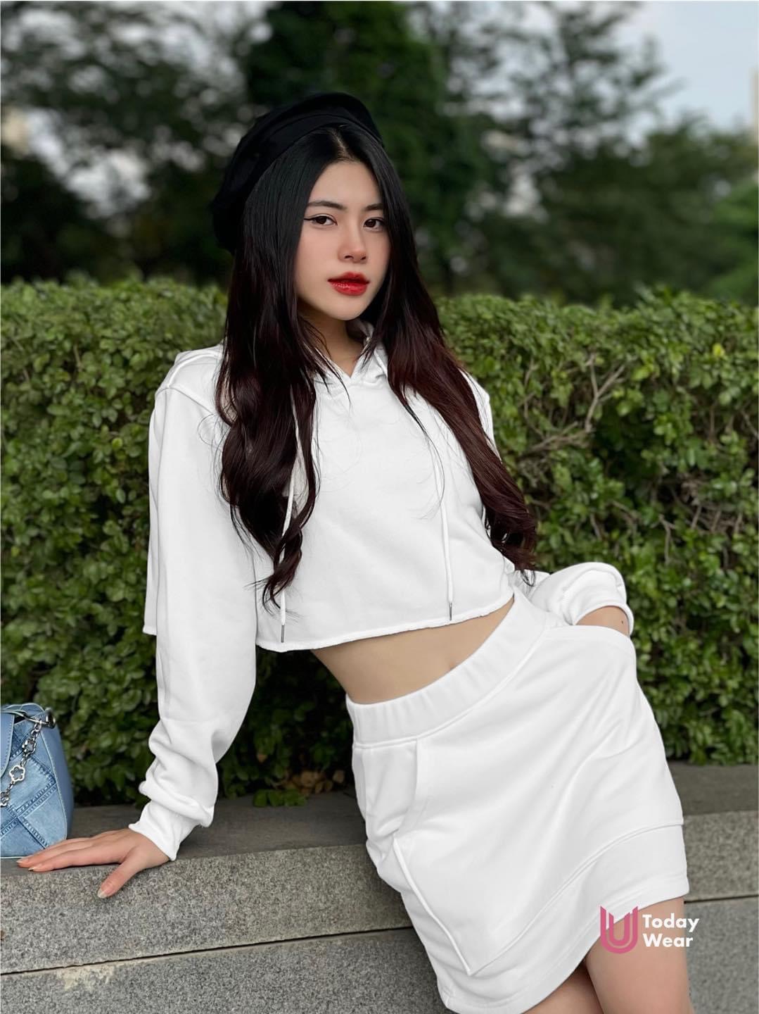 Áo Basic Hoodie Croptop_thumbnail_2