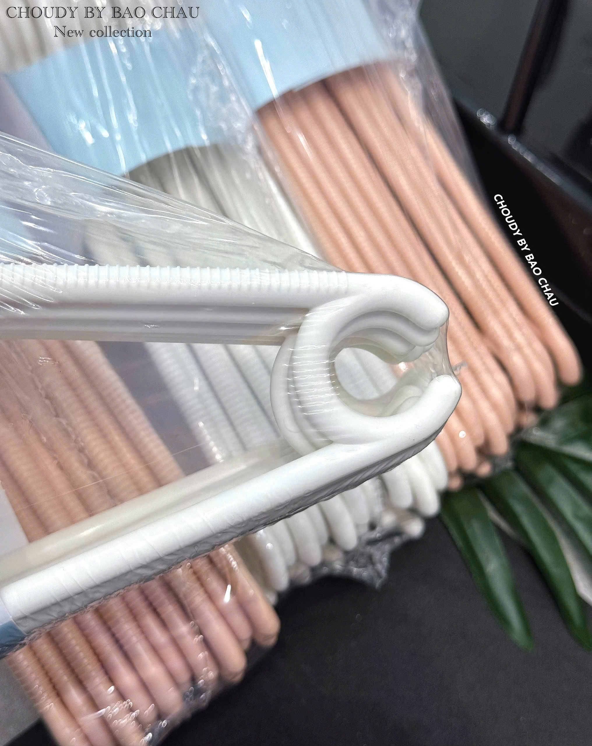 BC05 Móc áo chống trượt Hara 186(10 cái/lốc)_thumbnail_1