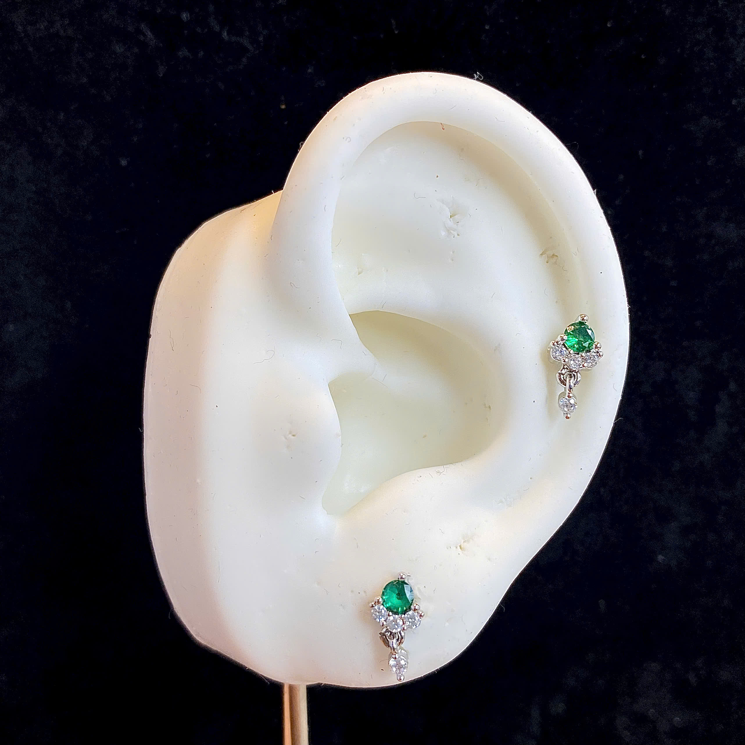 khuyên kiểu đá xanh lá rơi bi_thumbnail_3