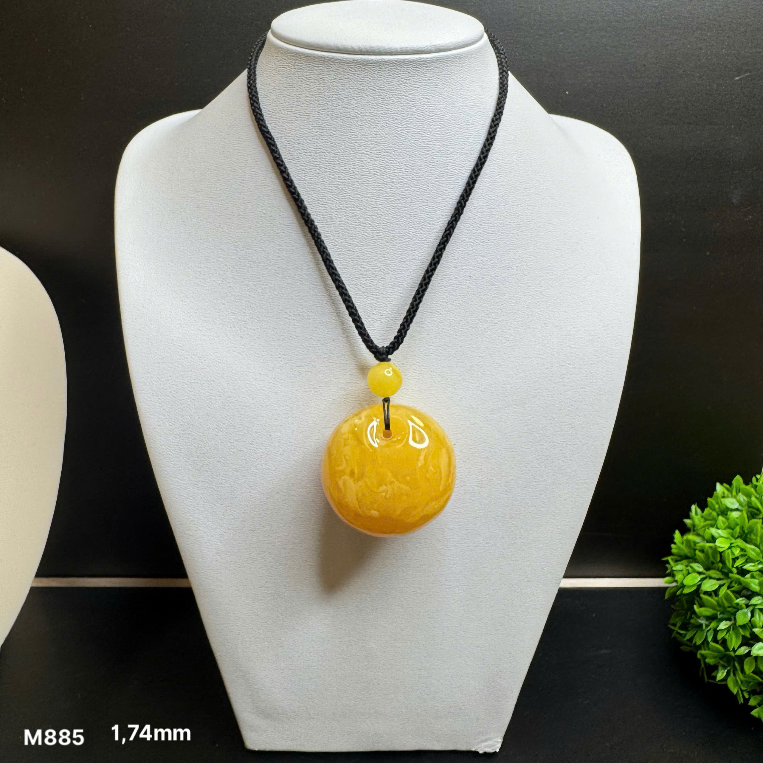 Mặt Vòng Hoàng Gia - M885