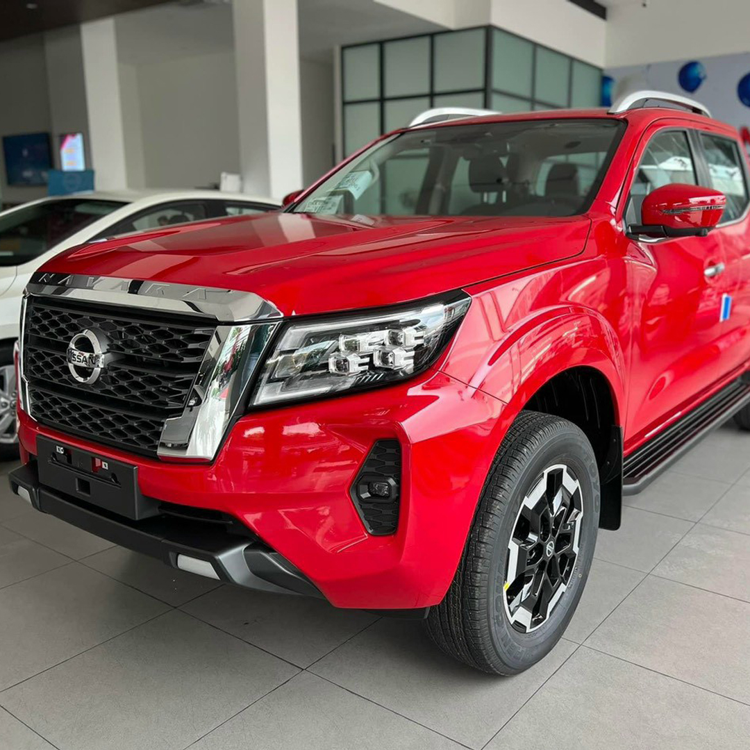 Nissan Navara VL cao cấp_thumbnail_2
