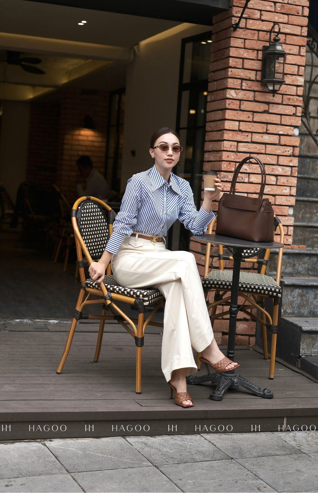 Áo sơ mi kẻ suông cầu ngực xéo HAGOO_thumbnail_3