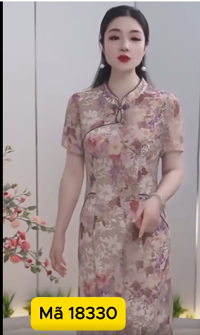 18330-Đầm sườn xám cổ tàu in hoa nâu (voan,lót)