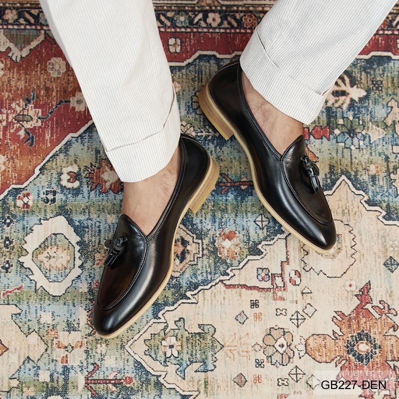 GB227 - Giày lười nam mũi nhọn da bò phong cách Anh Quốc, màu trắng đen sang trọng