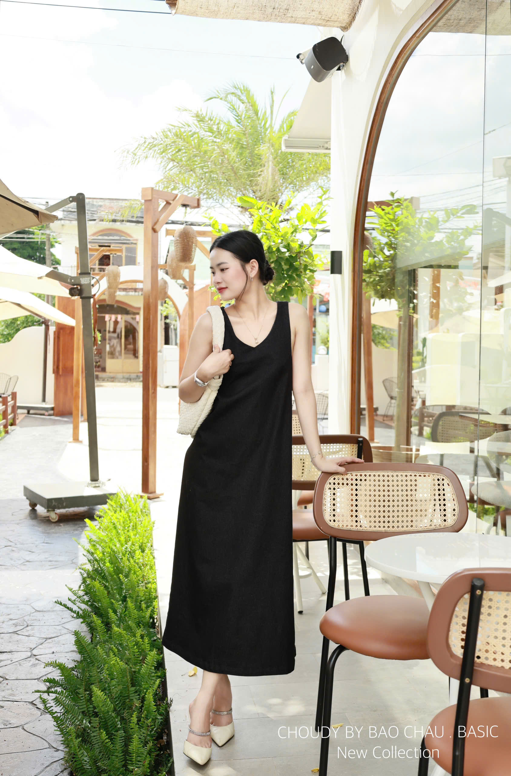 U693 ĐẦM SUÔNG XÁM