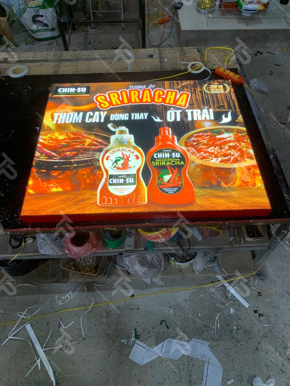 GIA CÔNG HỘP ĐÈN NHÉT CẠNH _thumbnail_5