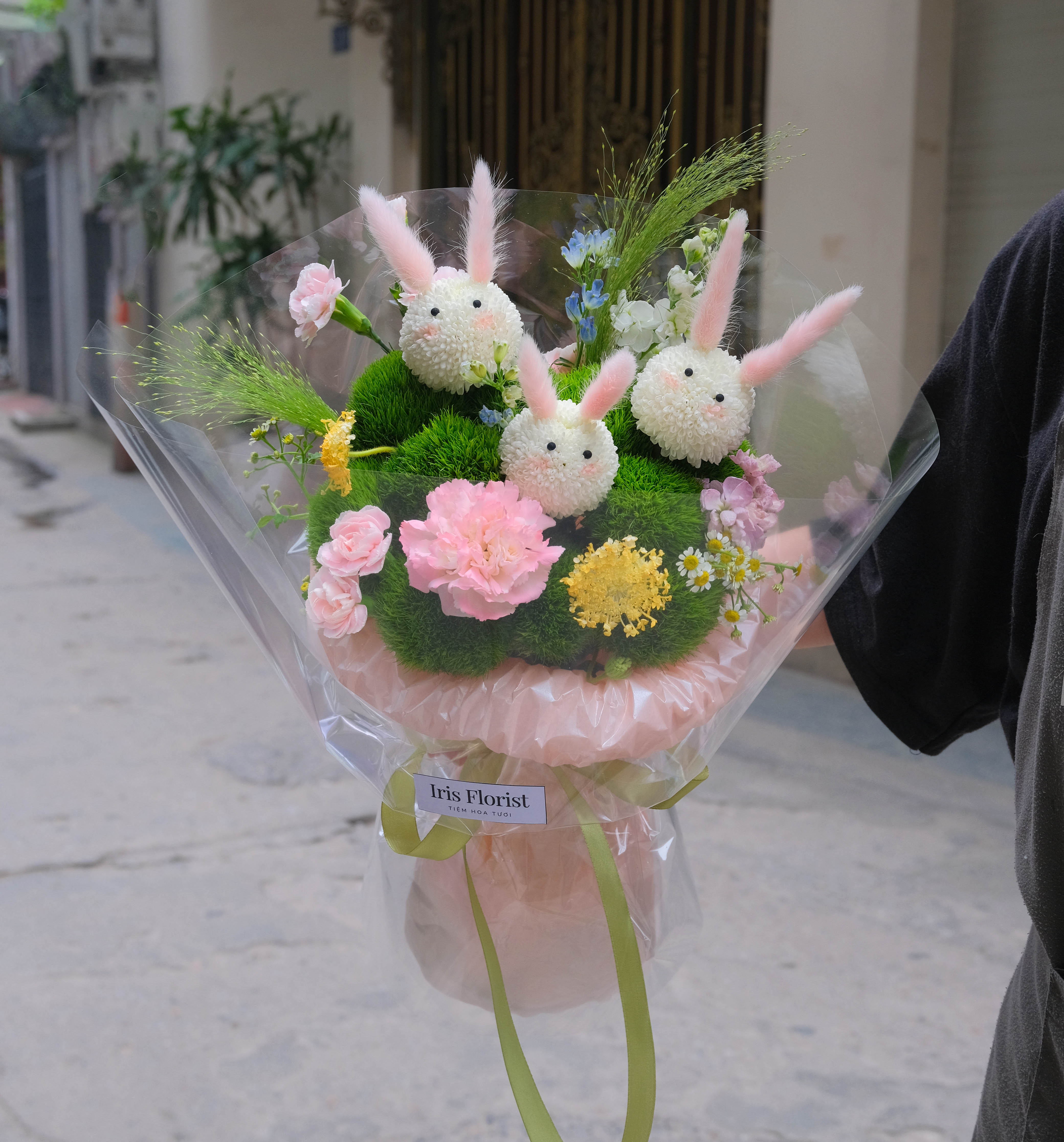 Bó hoa Thỏ Trắng Tinh Khôi_thumbnail_0