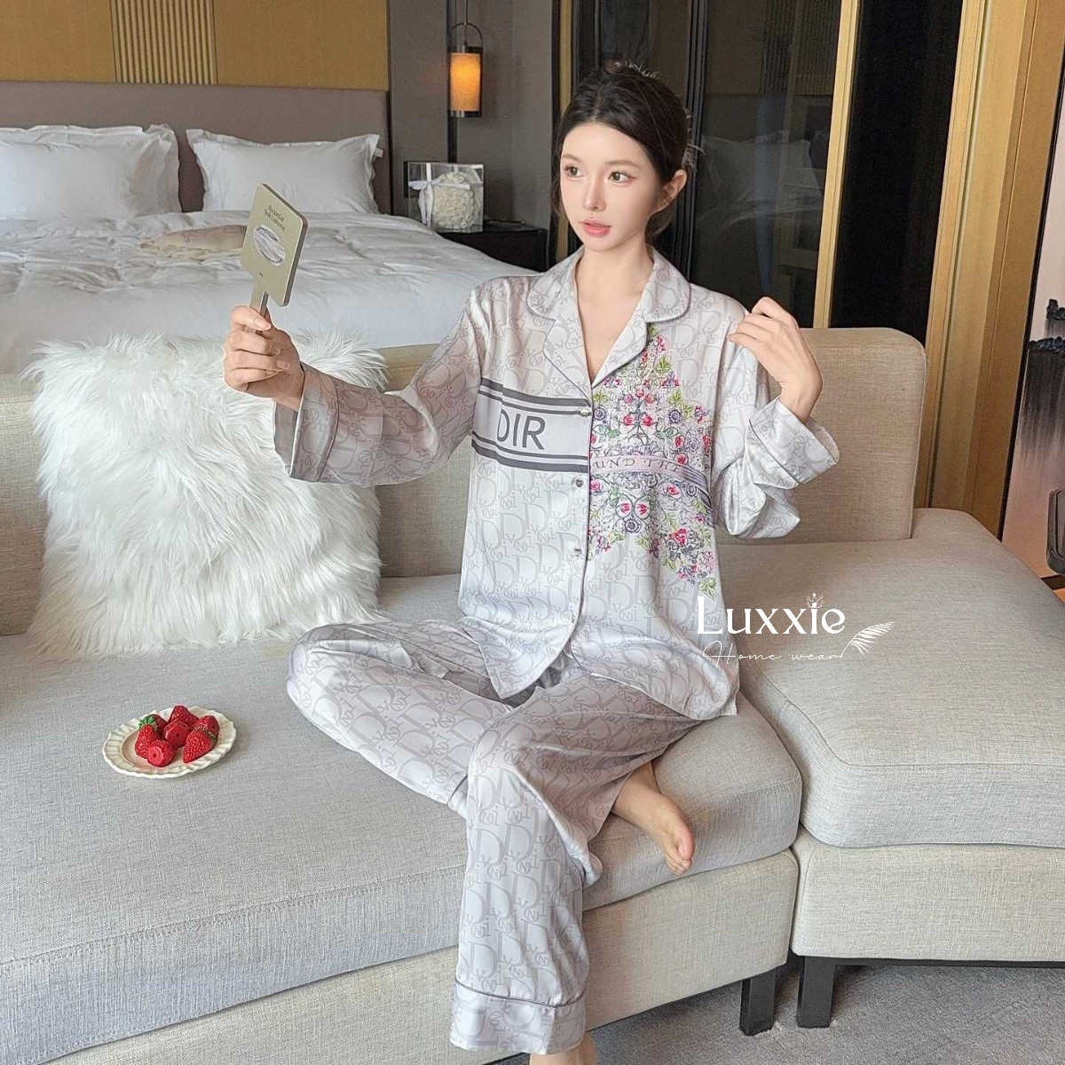 LEDAI15 Pijama lụa Dr in hoa hình sao_thumbnail_2