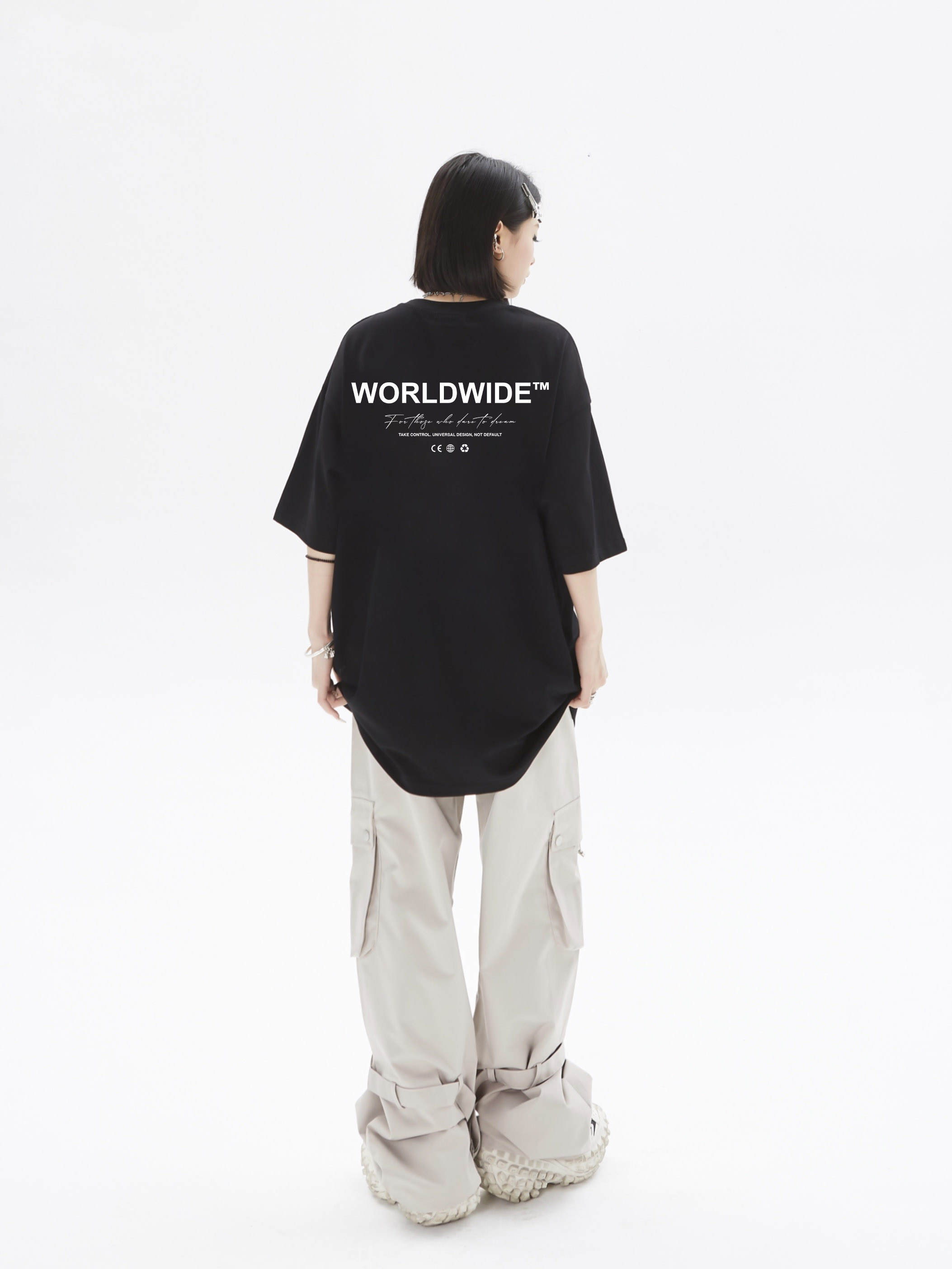 Áo thun form rộng unisex vải cotton MT119 Miucho Brand in graphic_thumbnail_3