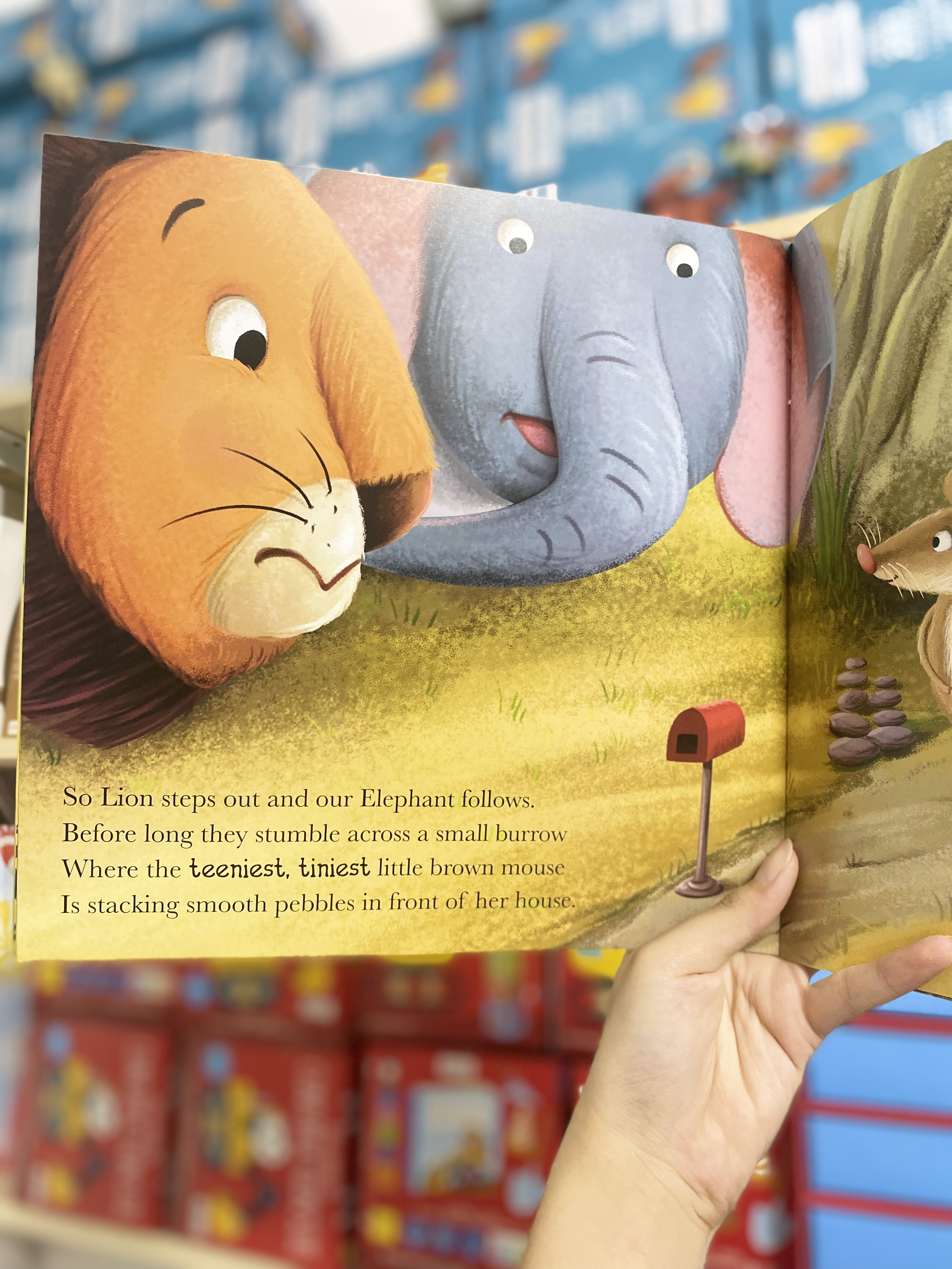 When lion feels shy ( set me and my feeling )_thumbnail_4