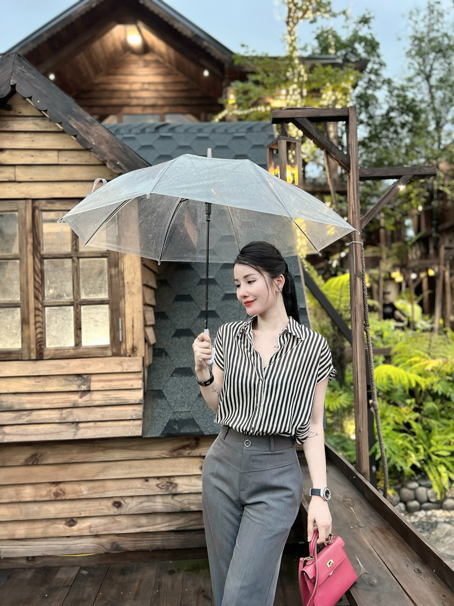 Áo Sơ Mi Tay Ngắn Kẻ Sọc Thiết Kế Đơn Giản_thumbnail_3