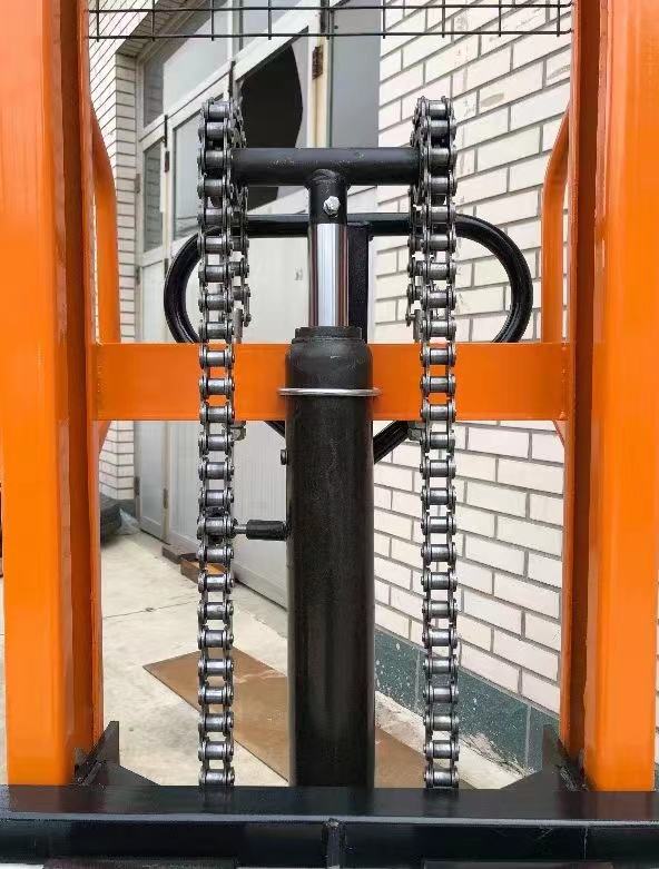 Xe nâng tay cao thuỷ lực an phát