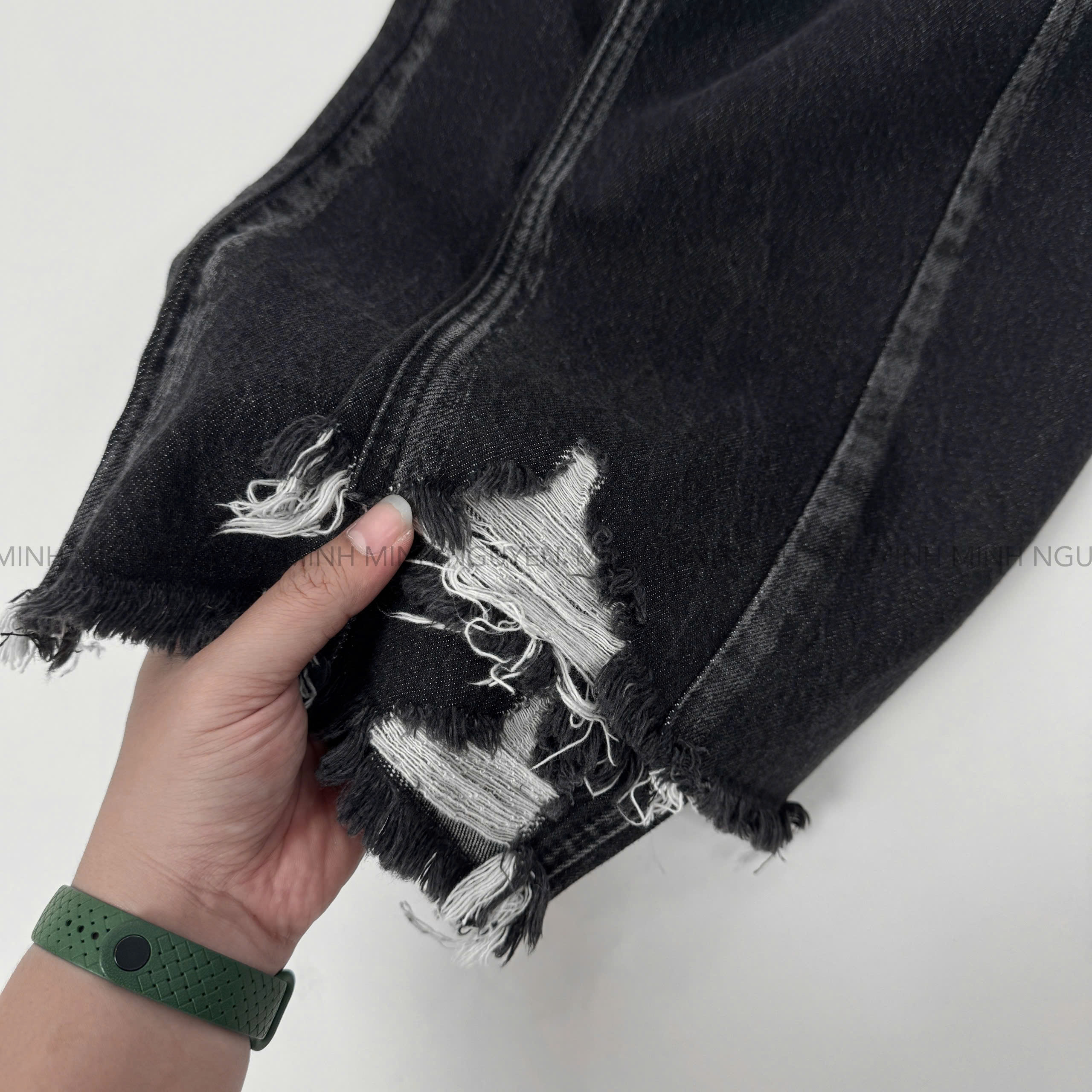 QUAN JEAN SNEAK PEEK_thumbnail_11