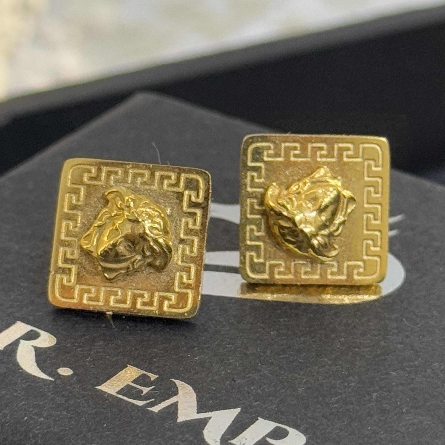khuyên kiểu cặp titan vàng vuông Versace_thumbnail_1