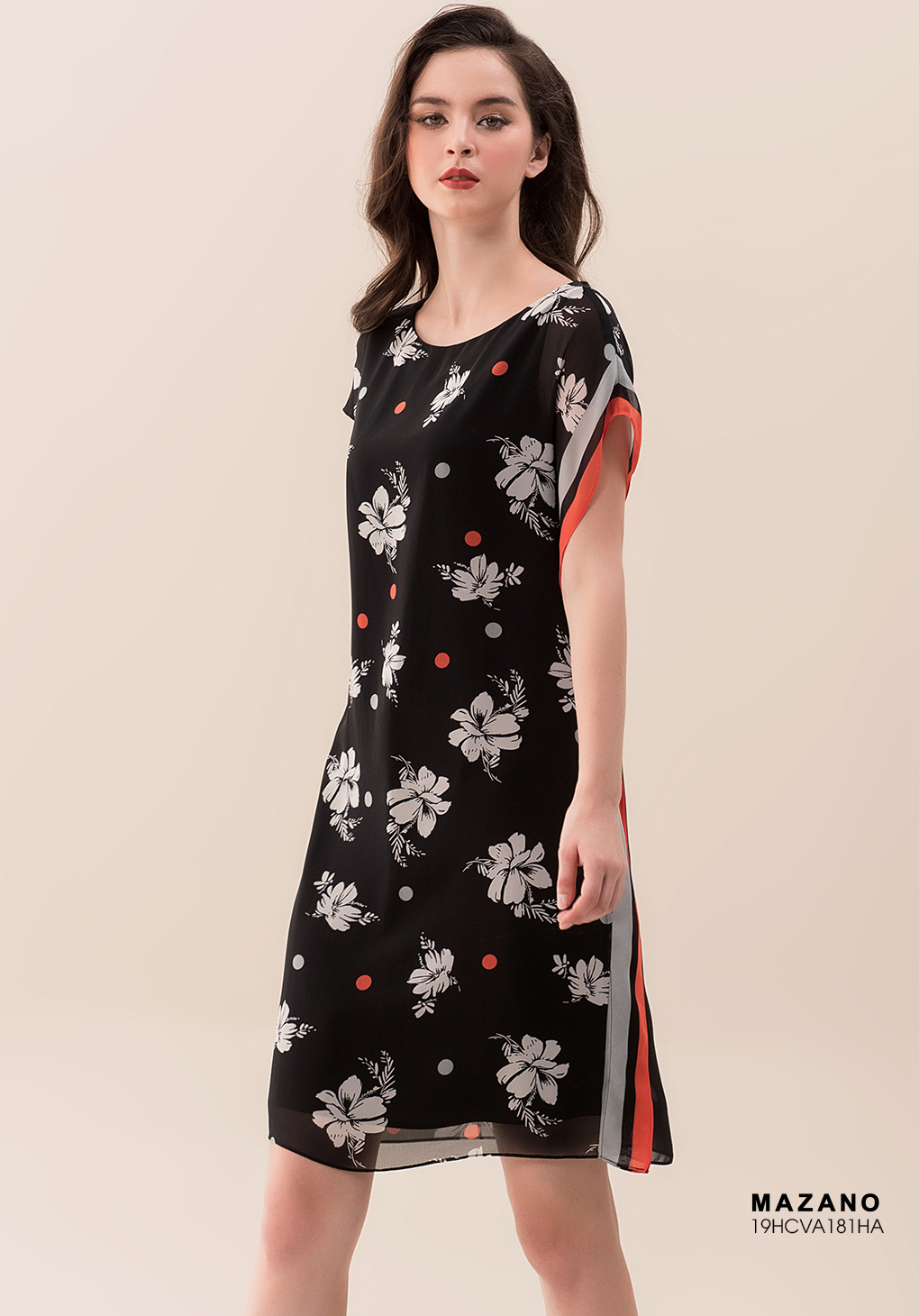 Đầm suông vải voan đen in họa tiết cánh dơi_thumbnail_2