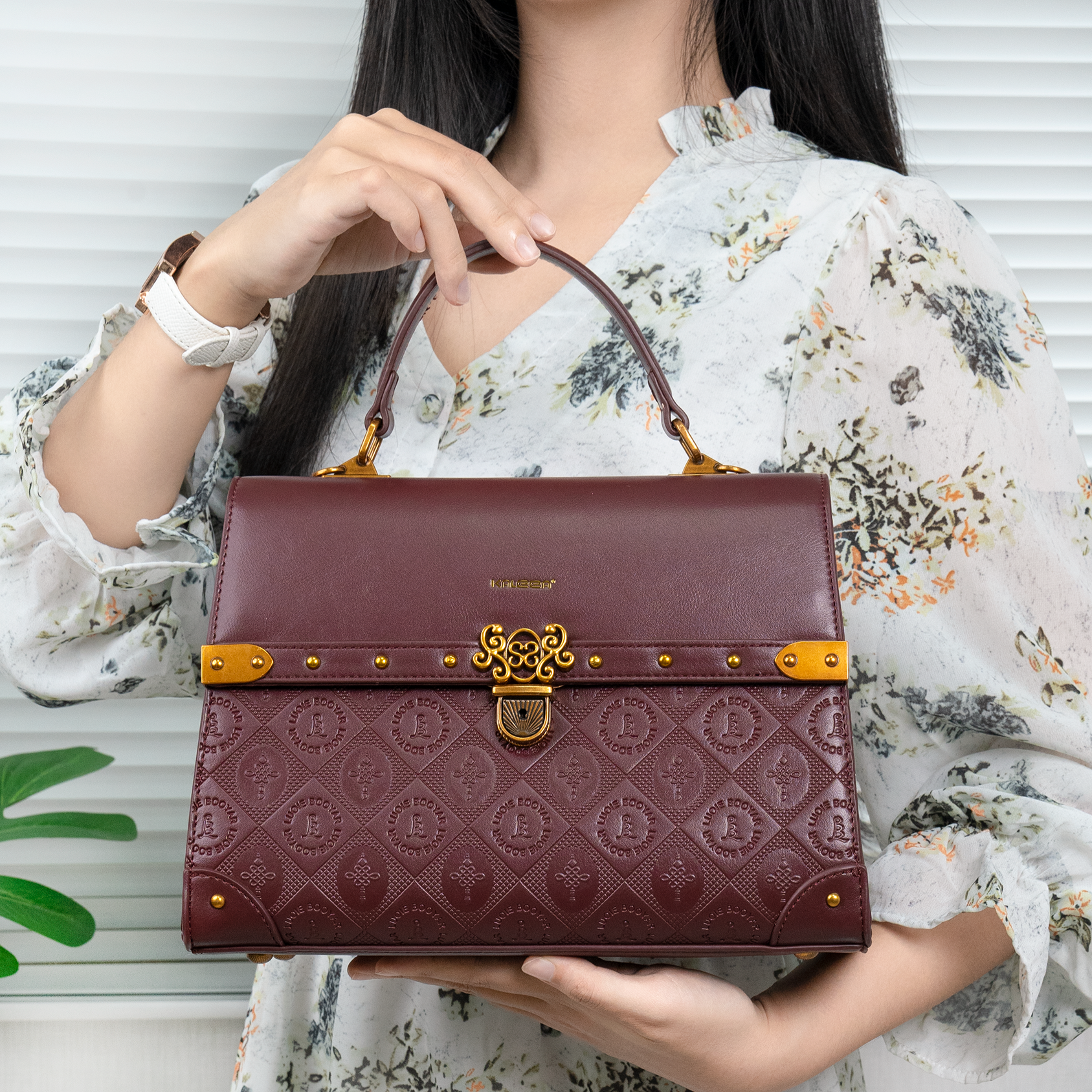 TX13 - Túi Xách Trung Vân, Trang Trí Khóa Cao Cấp_thumbnail_8