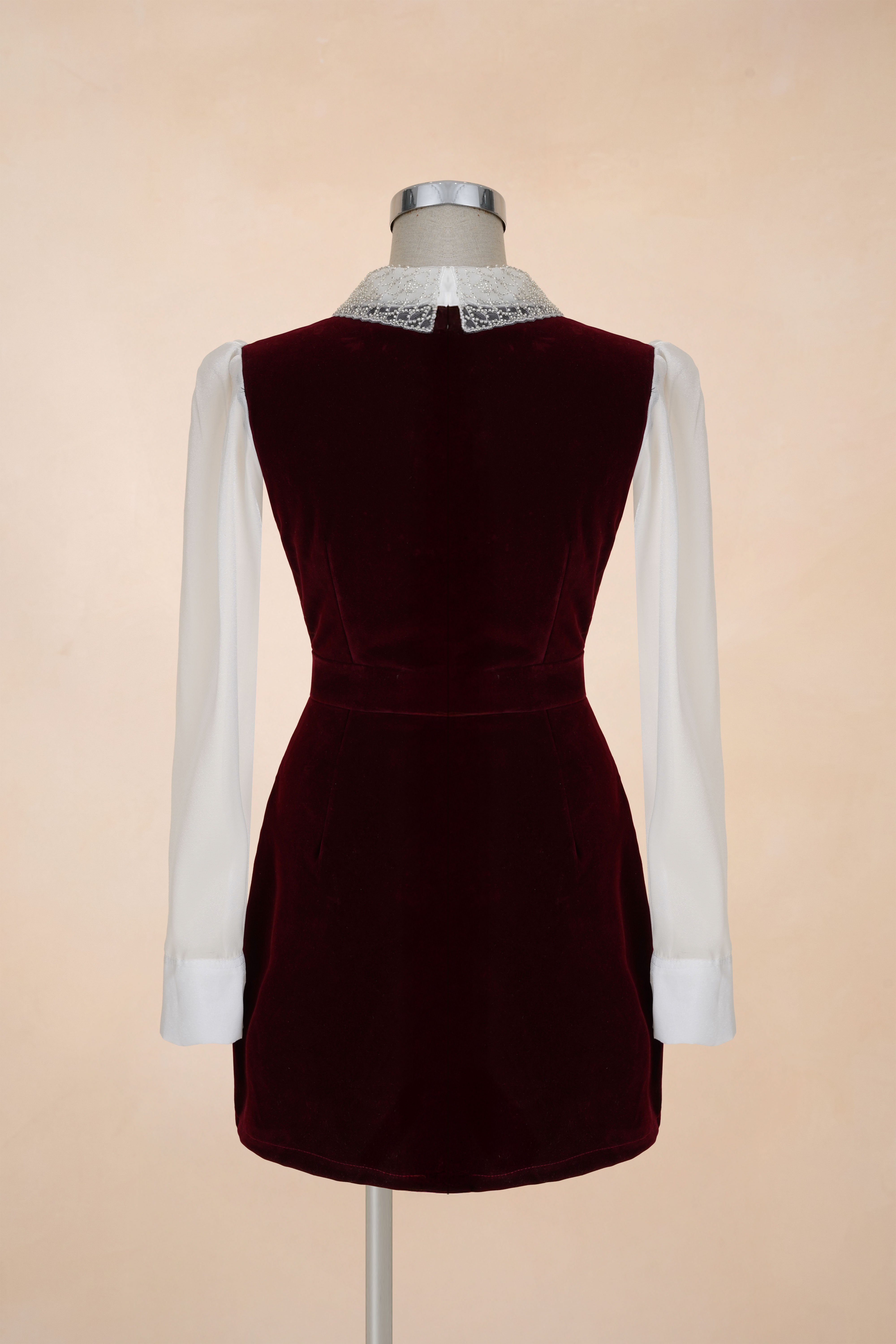 Đầm Chữ A Cổ Sen Đính Cườm Ngắn_thumbnail_5