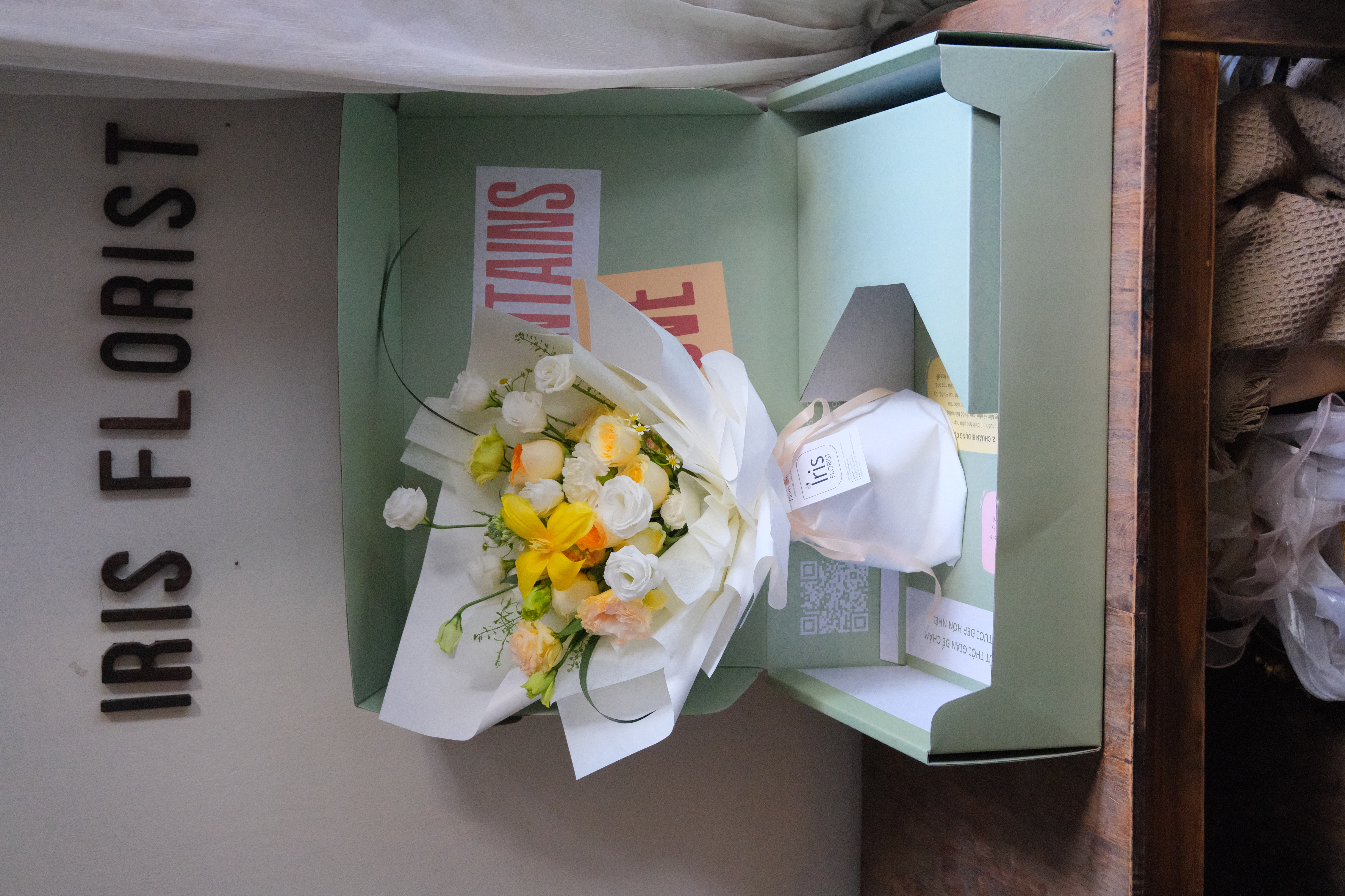 FS BOX - Sunshine of Spring - Bó hoa tone cam vàng mix -Size S (set kèm hộp)_thumbnail_1