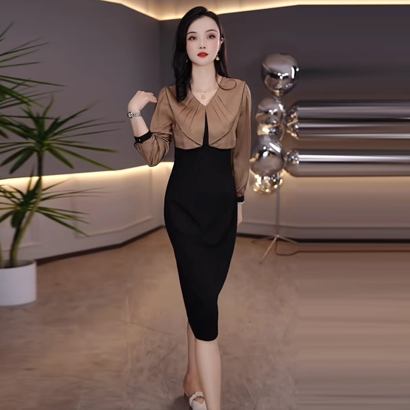 15105-Đâm body  suông phối tay dài nâu cổ sen ( lụa latin, chéo nhật)_thumbnail_1