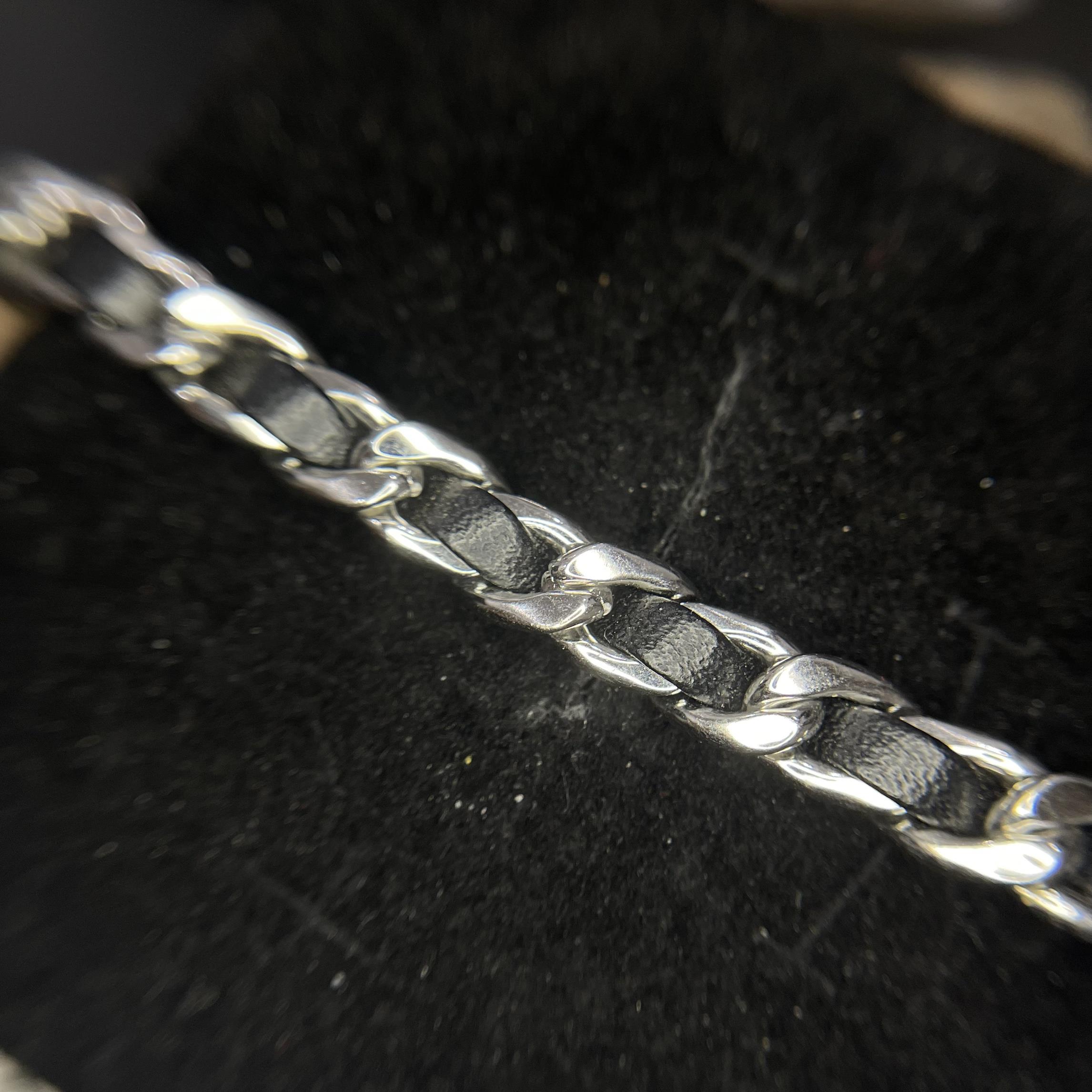 vòng tay xích kẹp dây da đen chất chơi người dơi_thumbnail_1