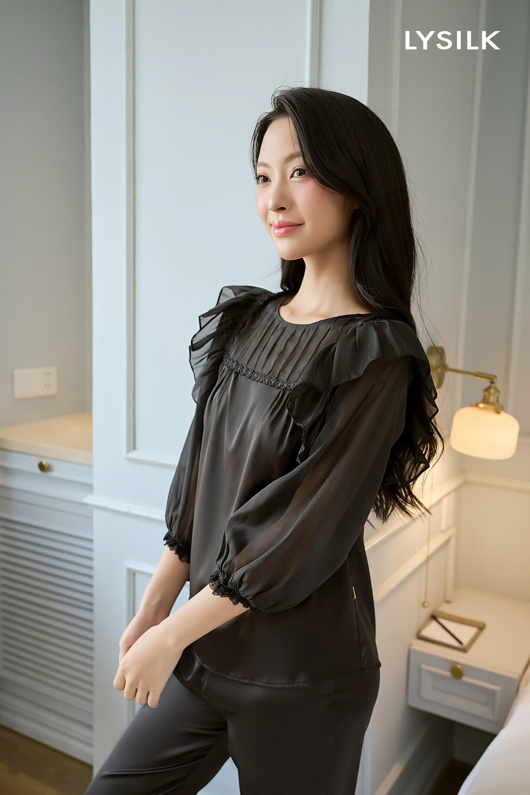 Bộ lụa áo dài tay, quần dài BN549_thumbnail_3
