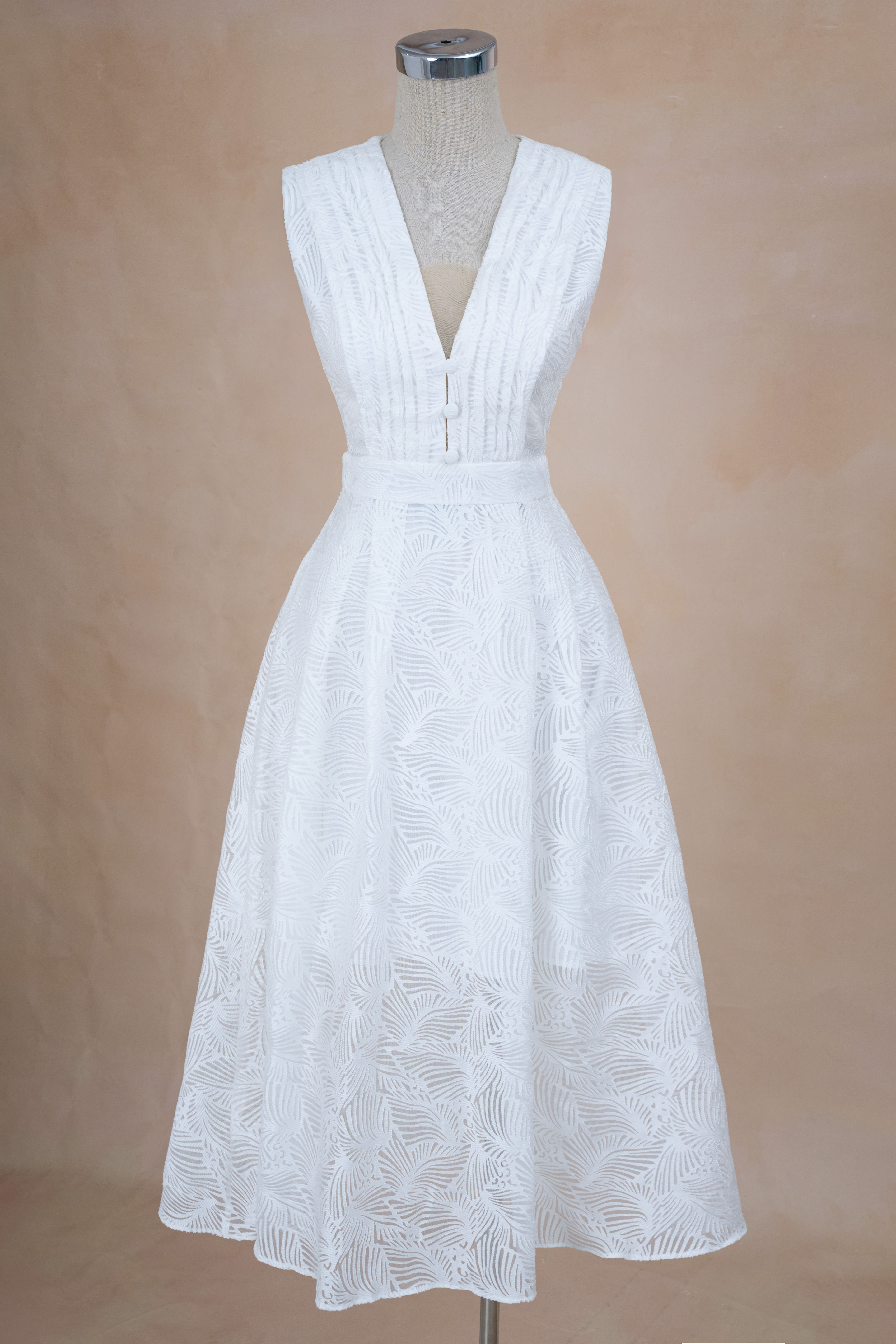 Đầm Xòe Cổ V Ren Nổi_thumbnail_5