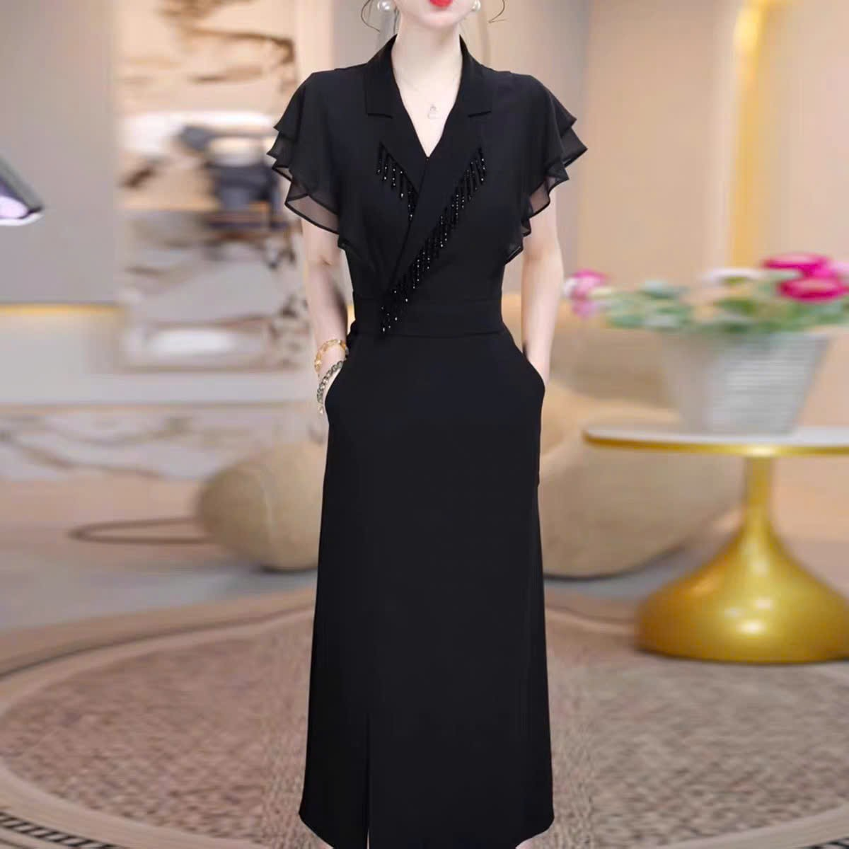 18113-Đầm body suông đen phối tay voan cổ bẻ viền tua rua ( thun nhật, voan)_thumbnail_1