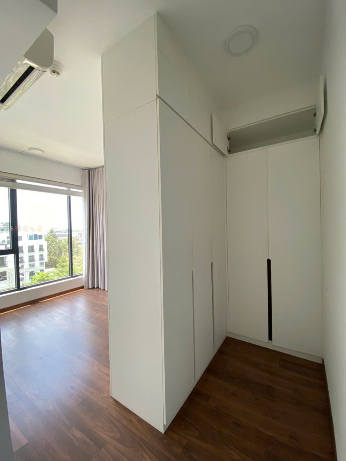 Bán căn hộ 3 phòng ngủ One Verandah - Tầng thấp, nhà rộng rãi _thumbnail_5