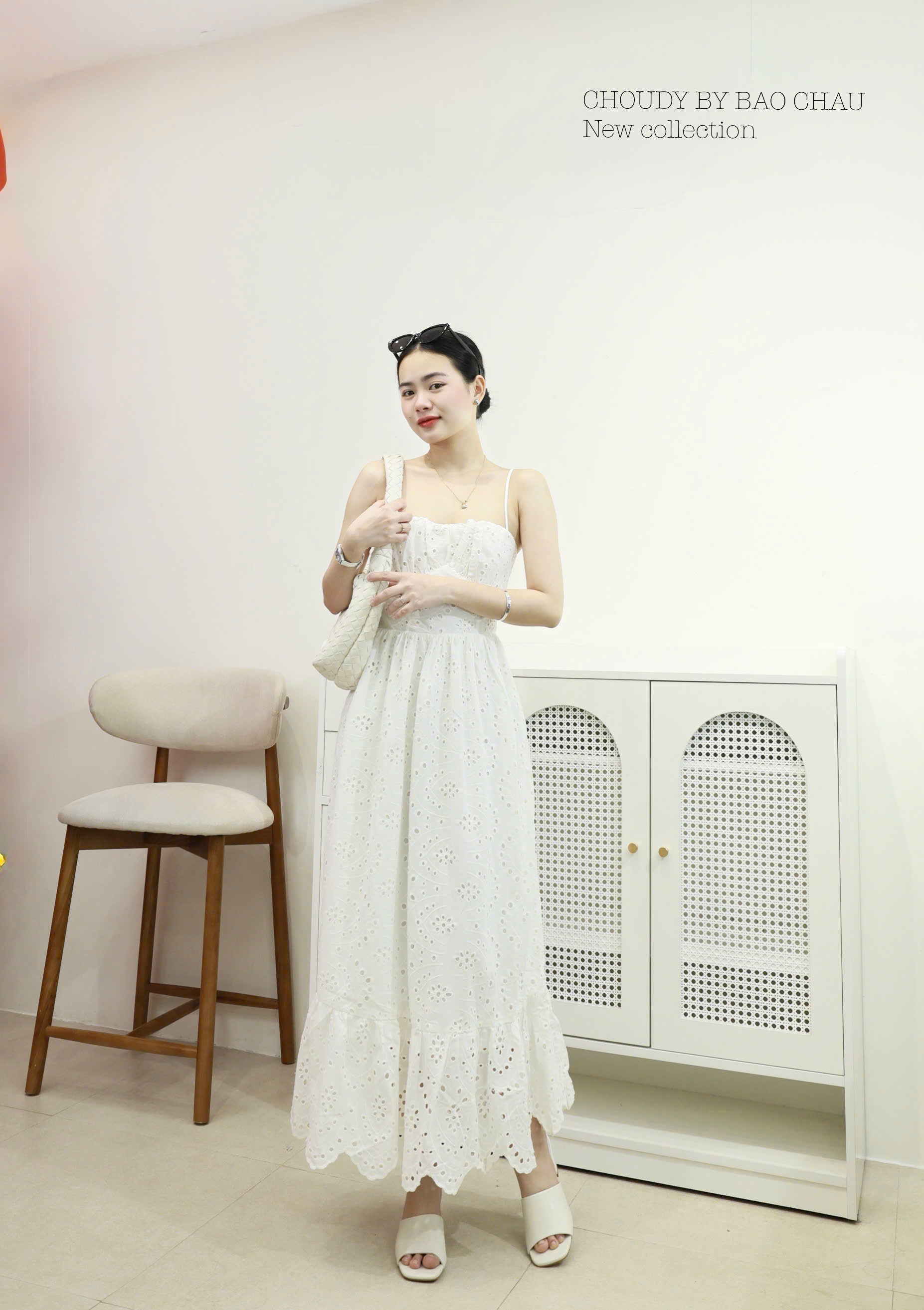 SALE U171 ĐẦM TRẮNG